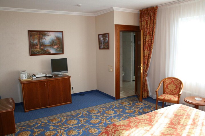 Room 8 of 59