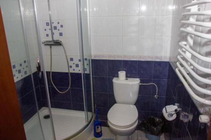 Room 7 of 36