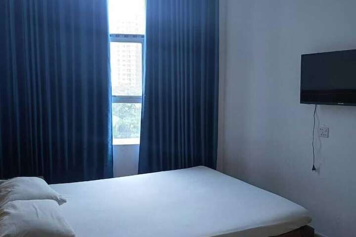 Room 17 of 23