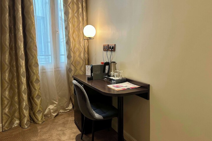Room 49 of 91