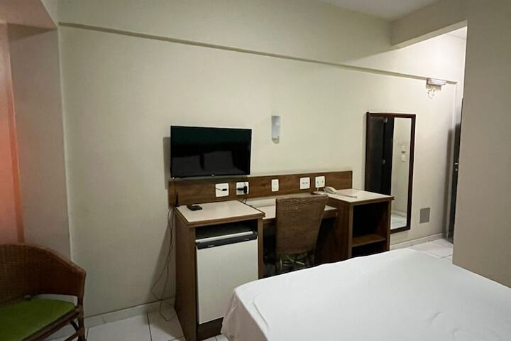Room 3 of 32