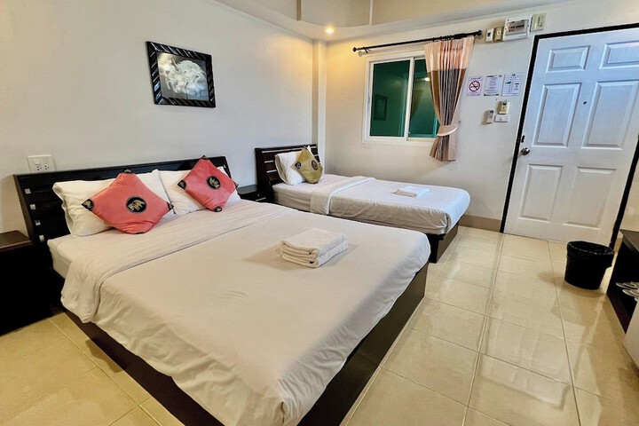 Room 14 of 39