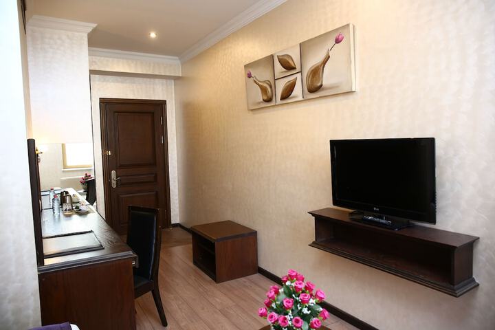 Room 22 of 122
