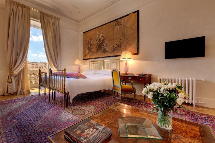Room 32 of 150