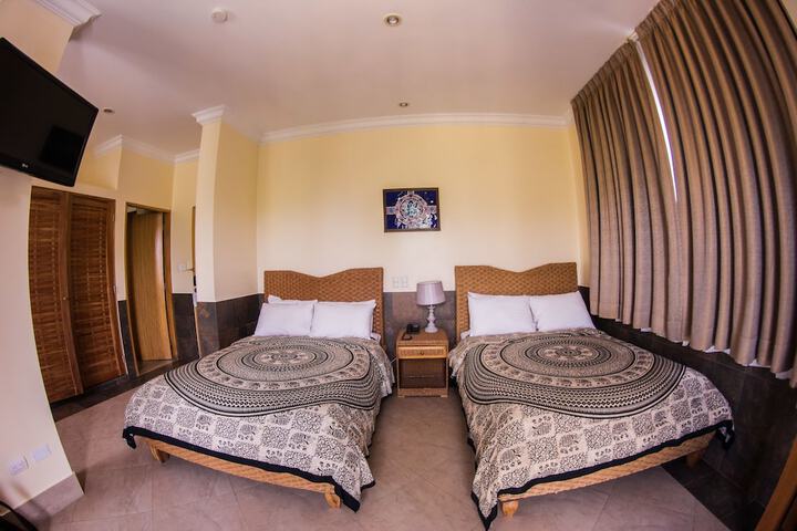 Room 5 of 49