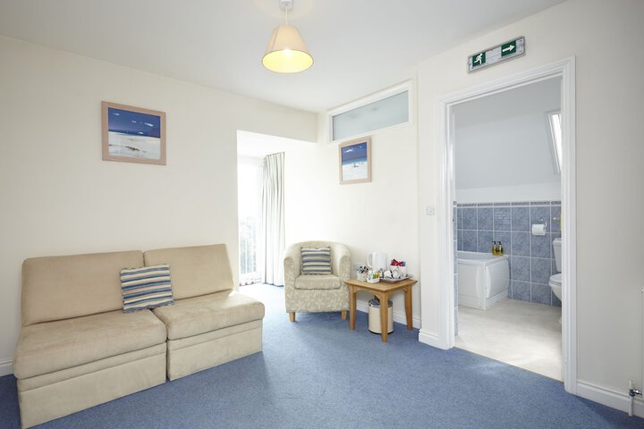Room 9 of 63