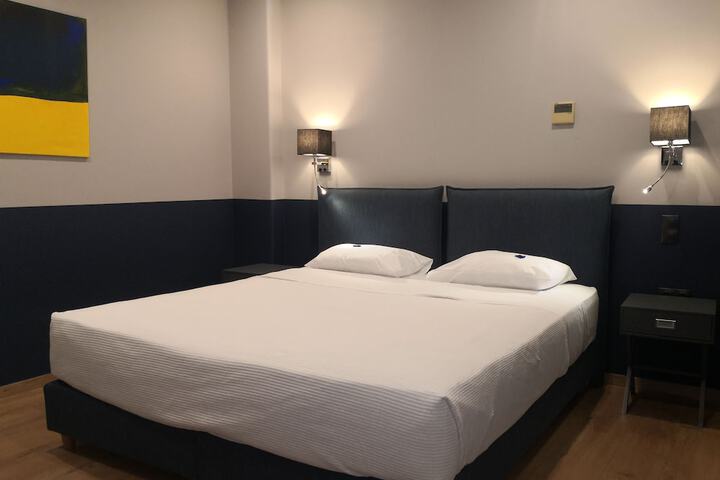 Room 54 of 112