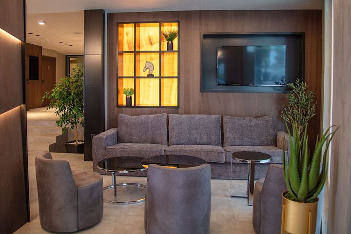 Hotel Interior 3 of 34