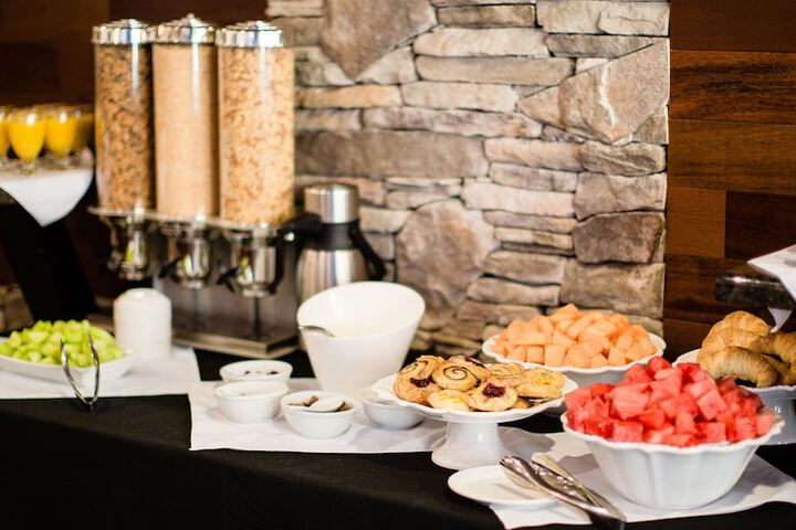 Breakfast/Coffee Service 30 of 38