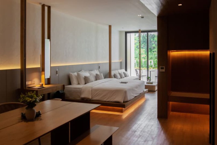 Room 11 of 150