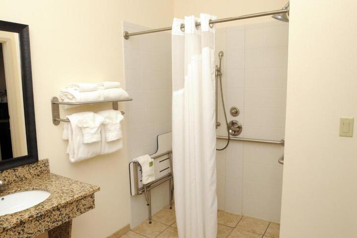 Double Accessible (2 of 3)