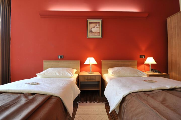 Room 8 of 55