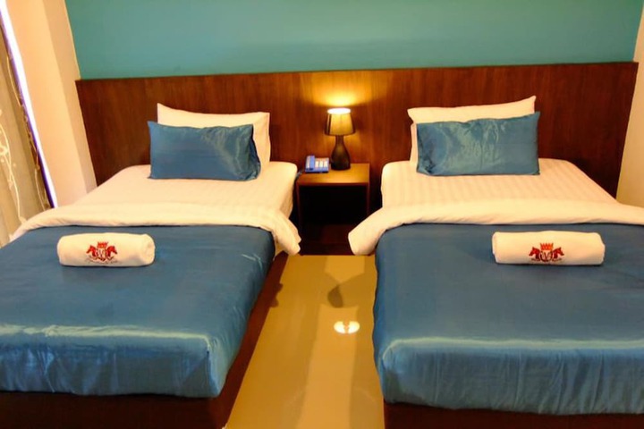 Room 30 of 51