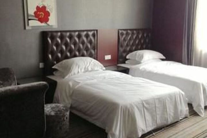 Room 8 of 52