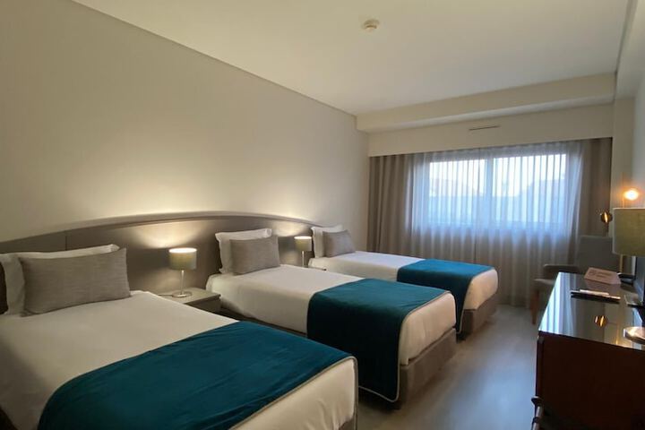 Room 33 of 61