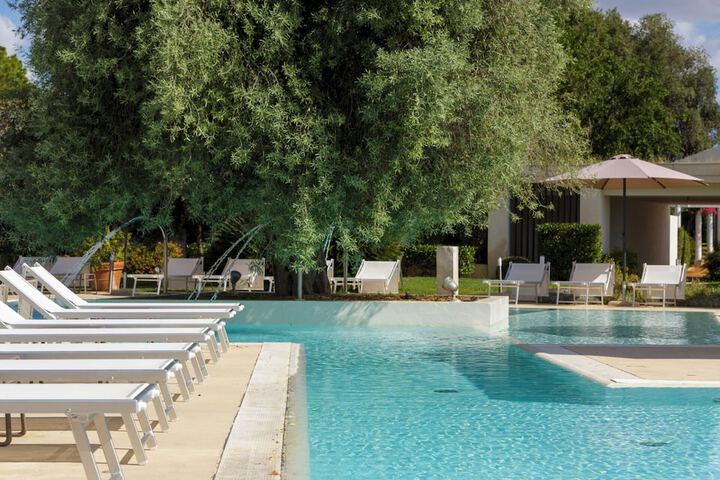 Pool 15 of 41
