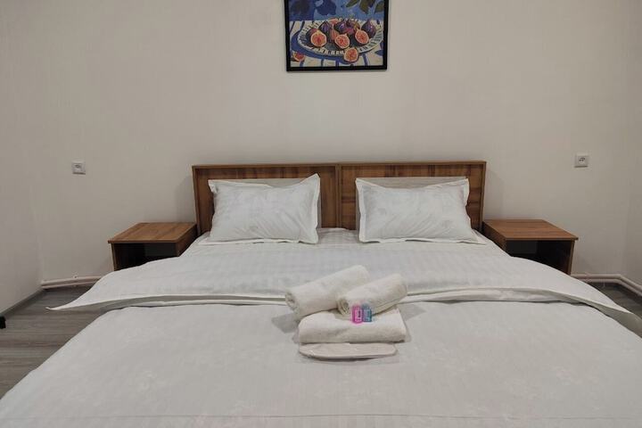 Room 8 of 23