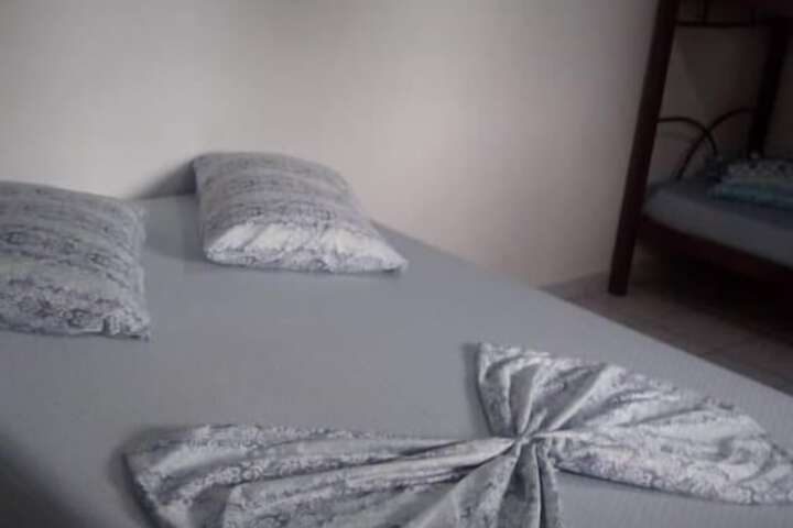 Room 8 of 16