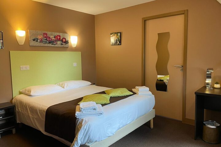 Room 12 of 45