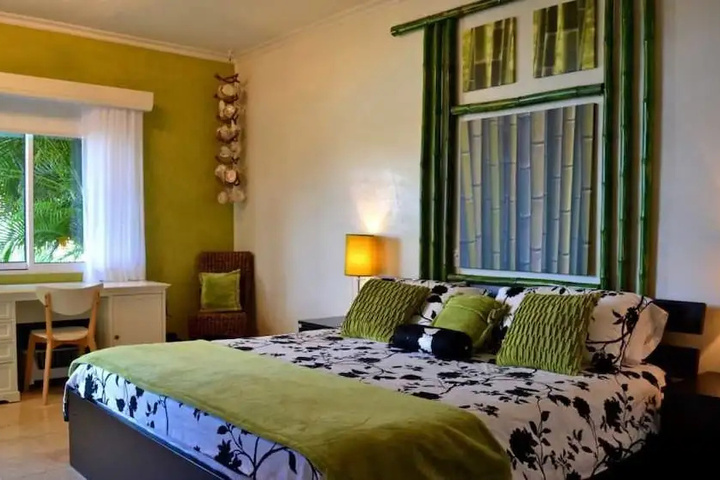 Room 5 of 26