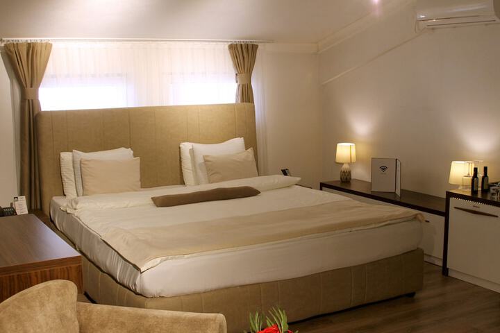 Room 19 of 30