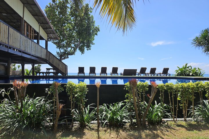 Hotel Pool