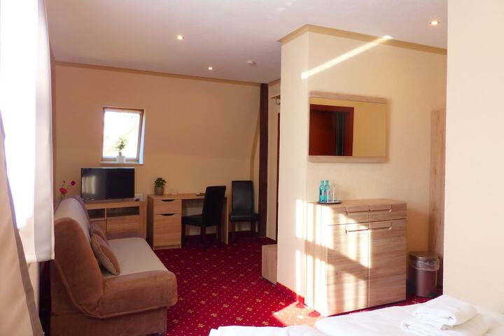 Room 13 of 47
