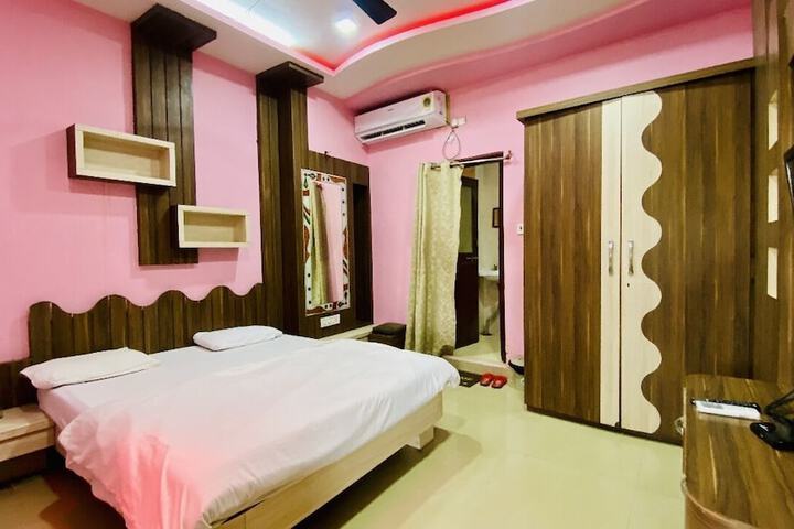 Room 20 of 32