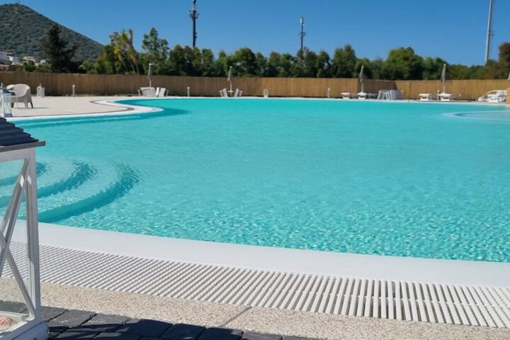 Pool 30 of 58