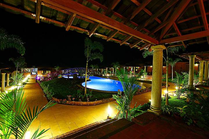 Hotel with Pool