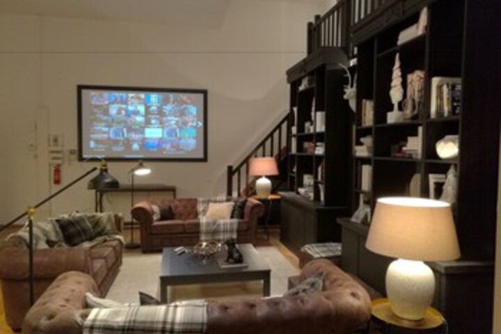 Room 16 of 60