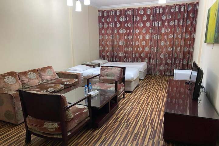 Room 19 of 37