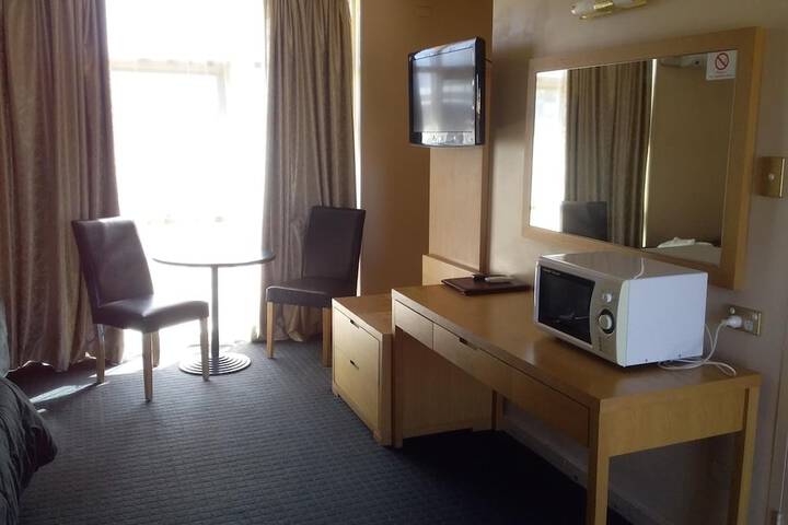 Room 14 of 29