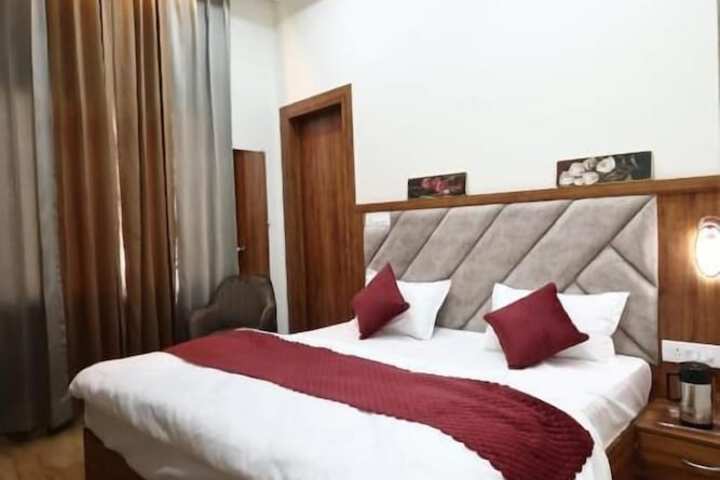 Room 7 of 21