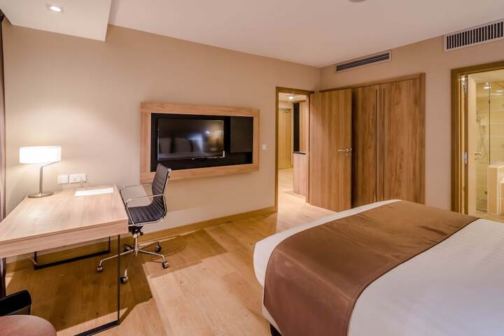 Room 12 of 54