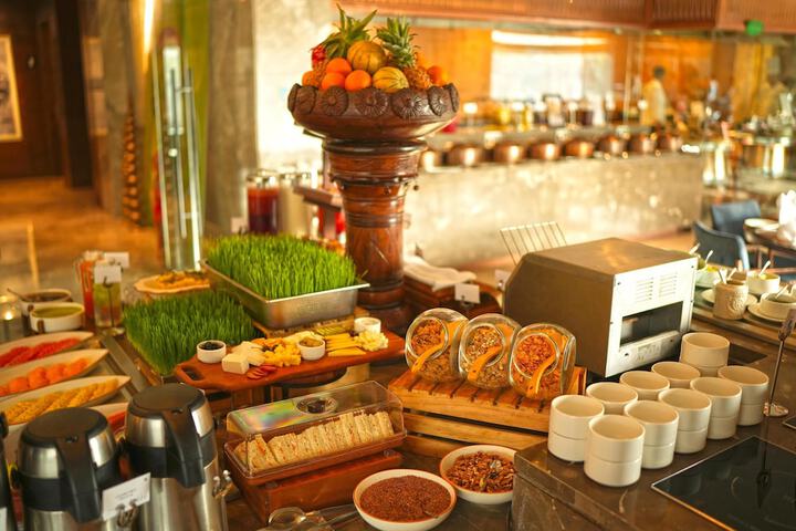 Breakfast/Coffee Service 24 of 51