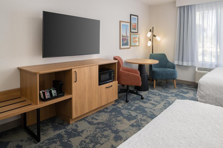 Room 34 of 68