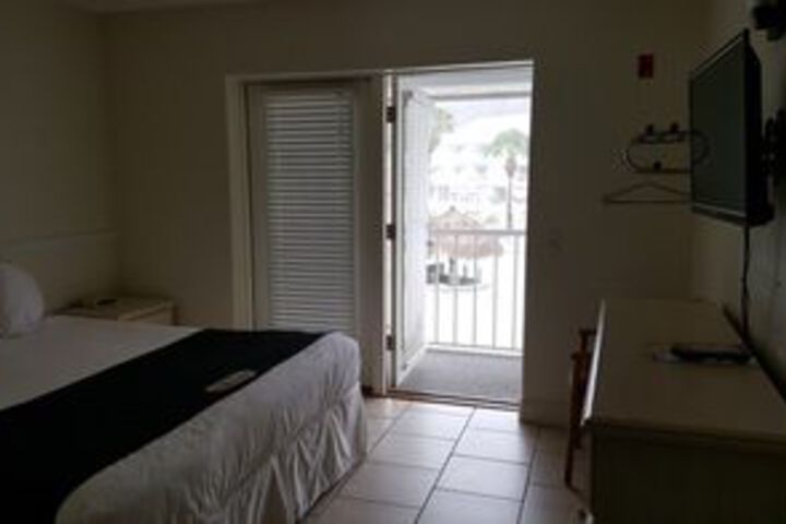 Room 22 of 45