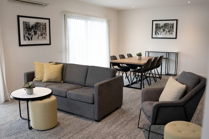 Room 7 of 25