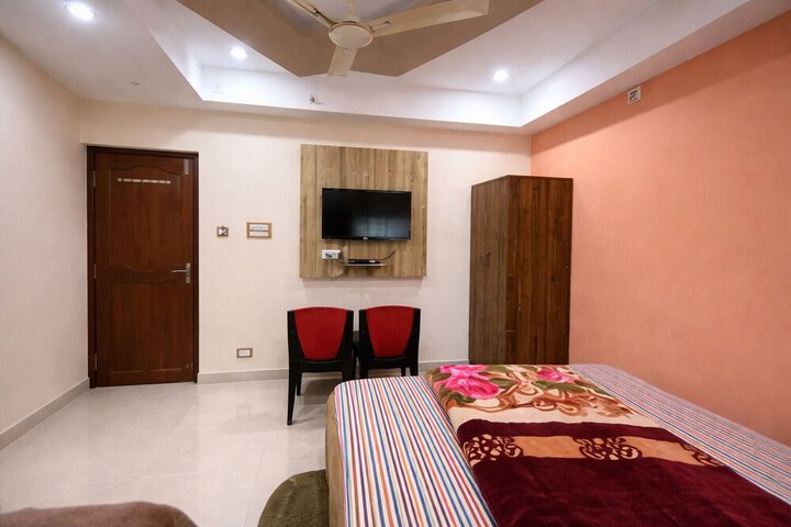 Room 5 of 21