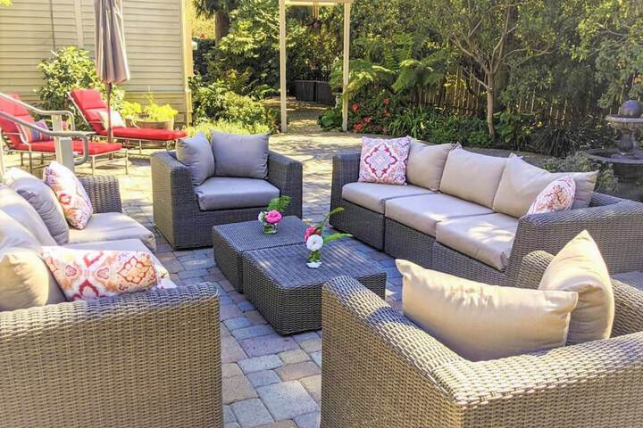 Hotel Exterior 148 of 161