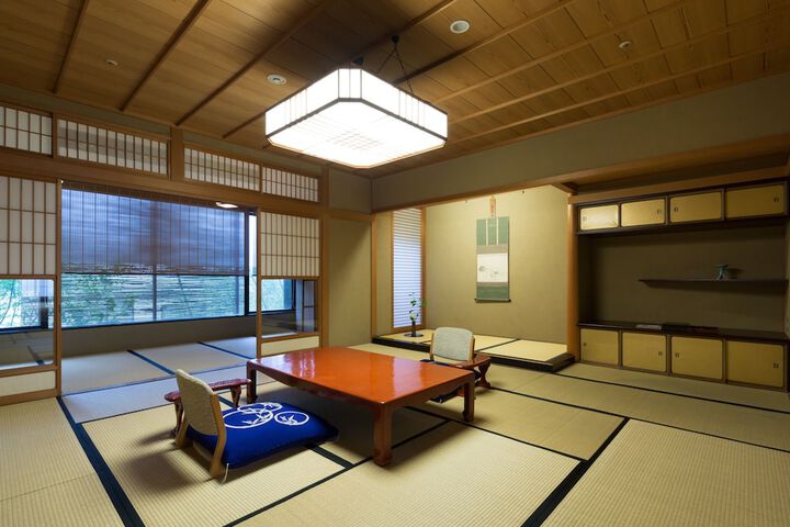 Room 17 of 67