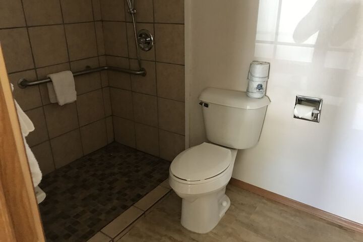 Room 52 of 79