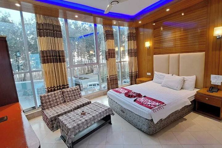 Room 5 of 44