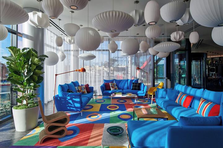 Exterior of citizenM Menlo Park