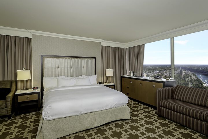 Room 27 of 80
