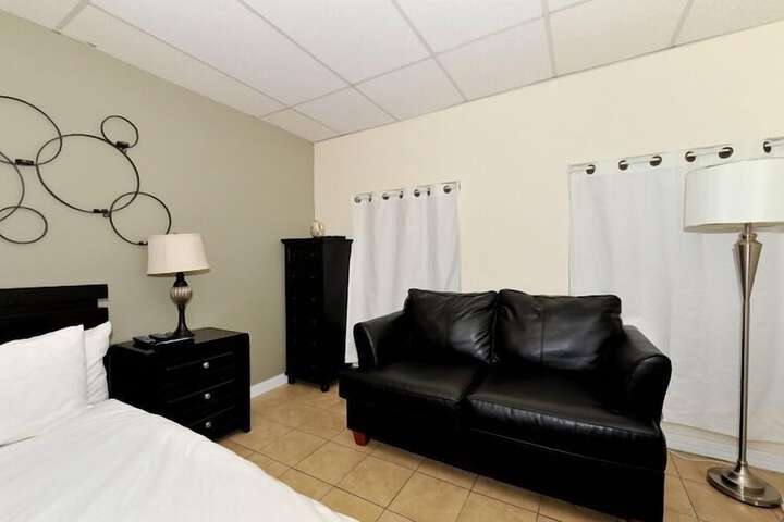Room 19 of 324
