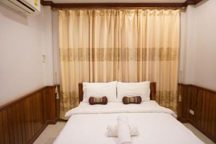 Room 17 of 42