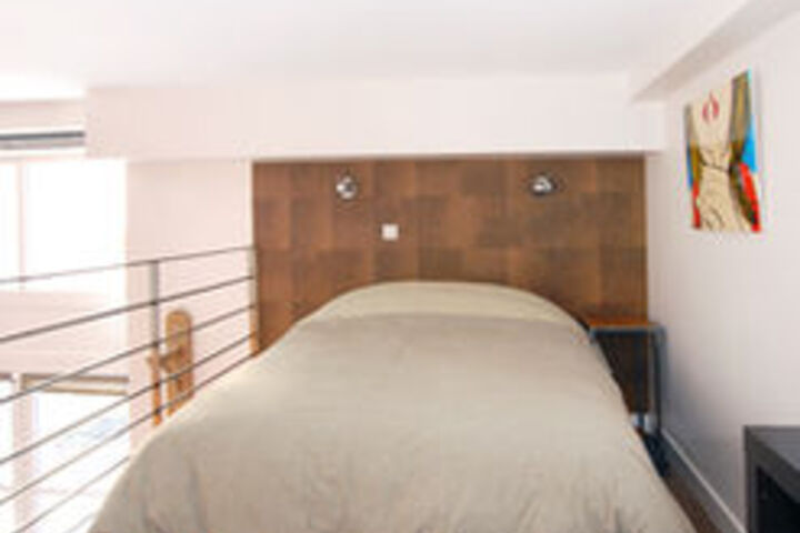 Room 28 of 54