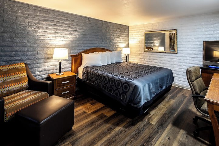 Standard | King Bed (14 of 47)